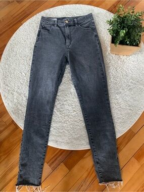 GAP Univeral Jegging Sky High Skinny Jean